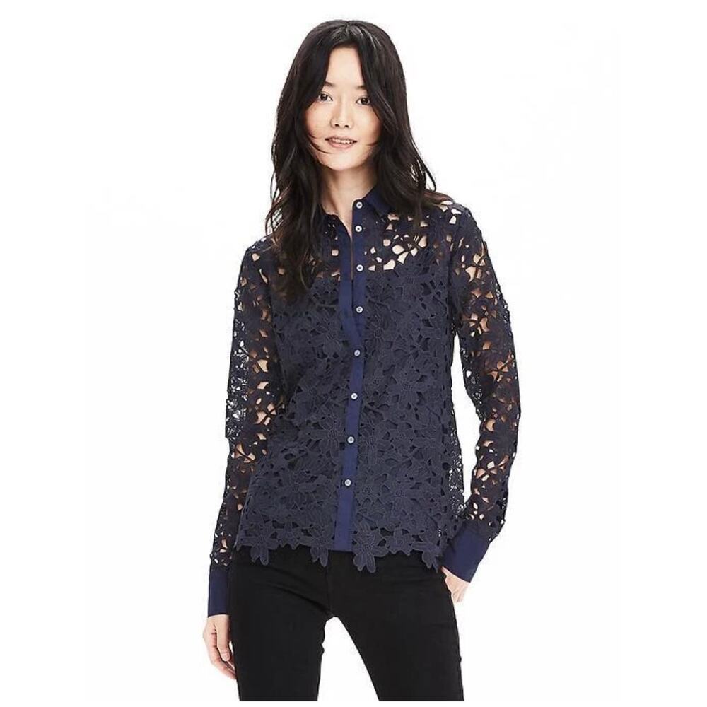 NWOT Banana Republic Womens Open Floral Lace Preppy Button Navy Blouse Large